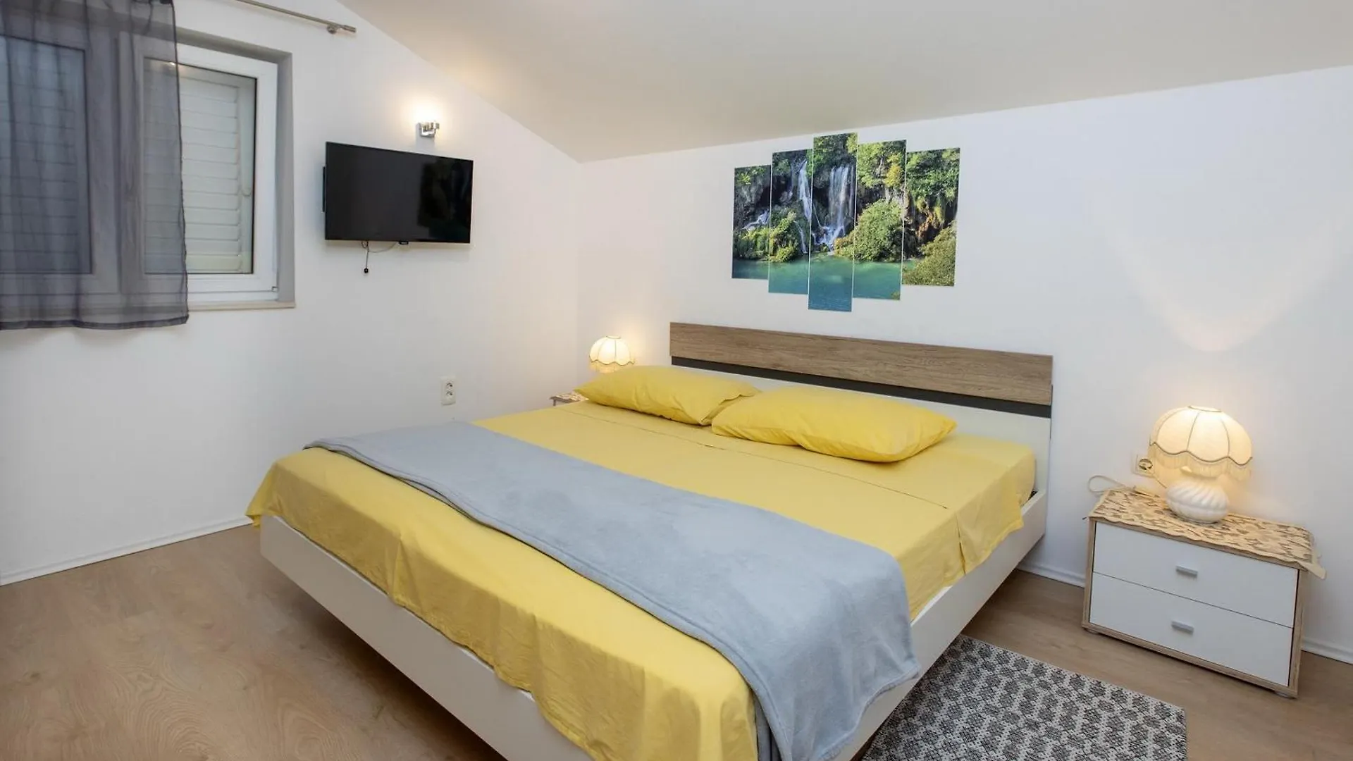 Apartment Mia Σπλιτ